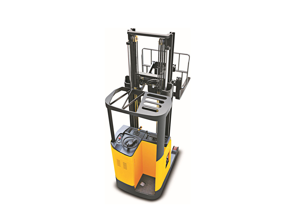CQDH scissor reach stacker